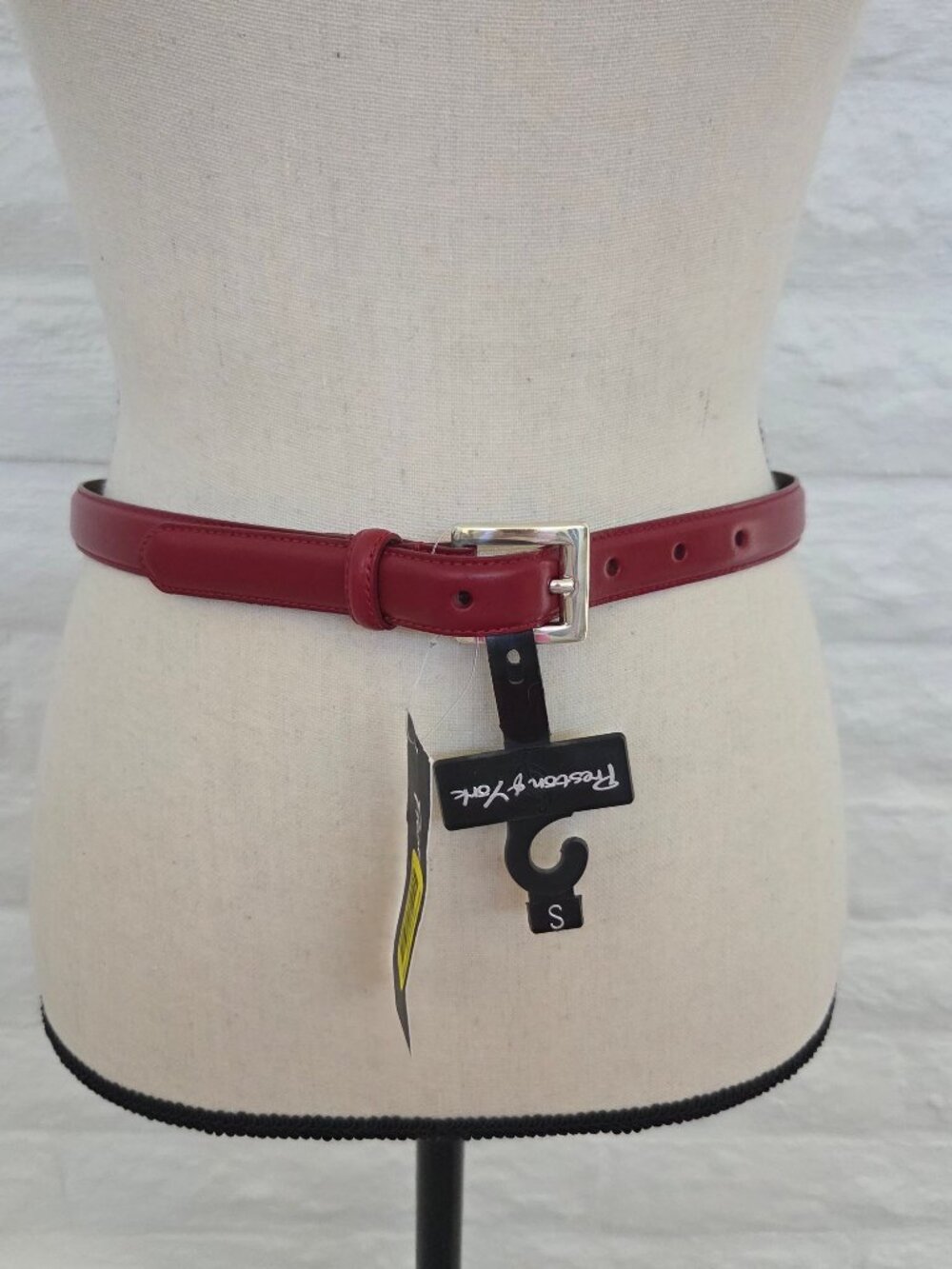 Preston & York Red Belt Womens Small or XS Silver Thin Skinny Italian Leather